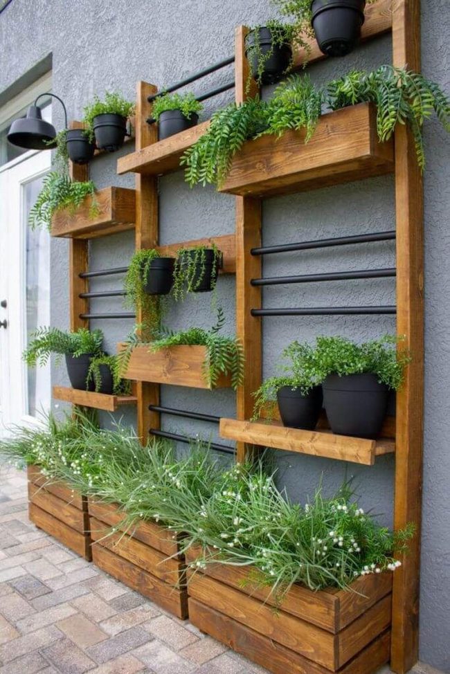 Wooden Pallet Garden Wall