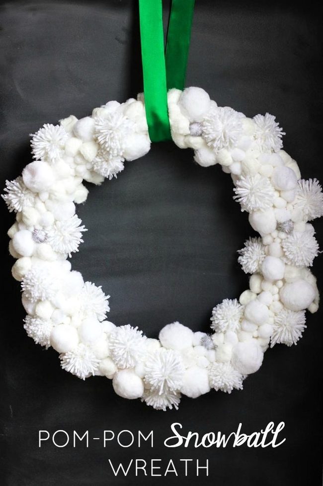 White Pom-Pom Winter Wreath