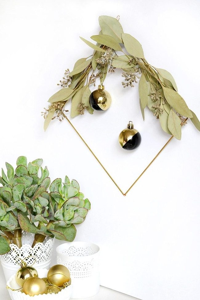 Gold Leaves White Minimalism