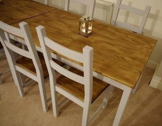 Natural Wood Grain Dining