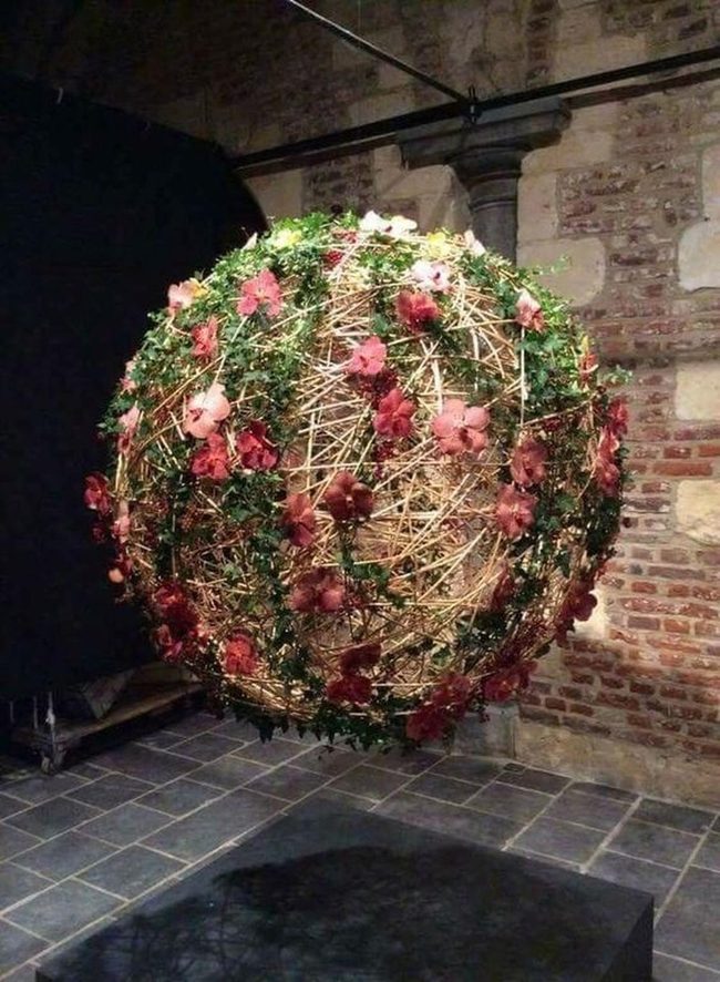 Twisted Branch Flower Sphere