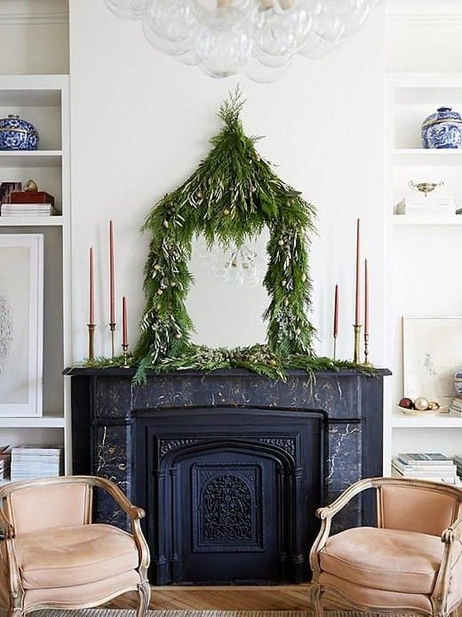 Black Fireplace Gold Candlelight