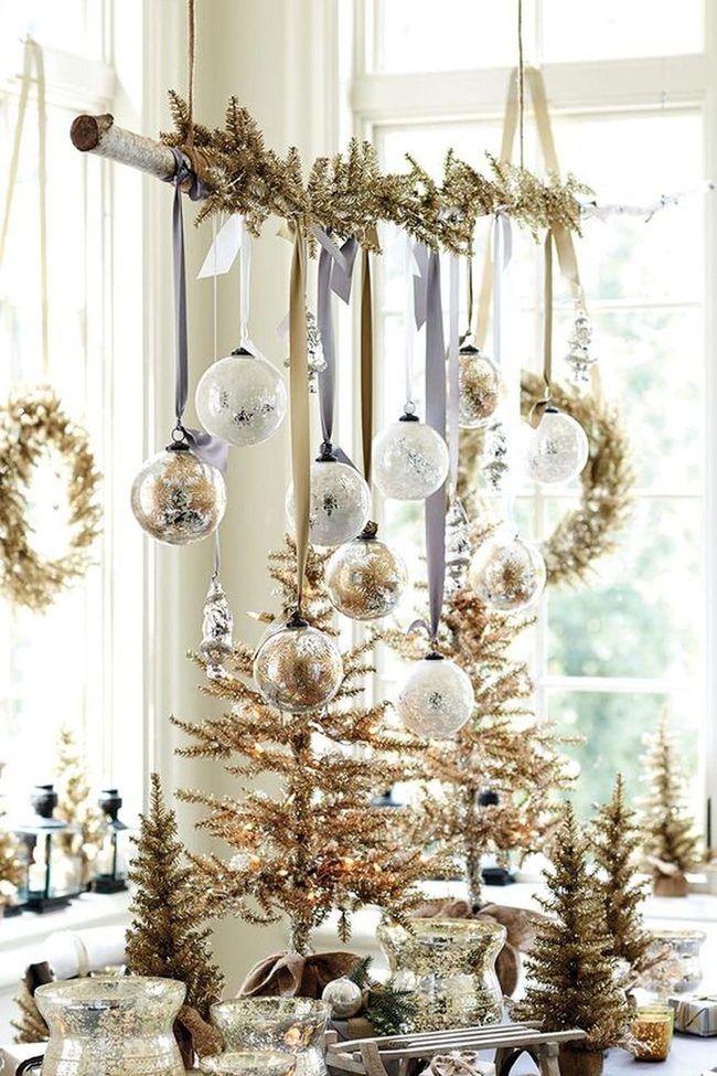Golden Branch Centerpiece Sparkles