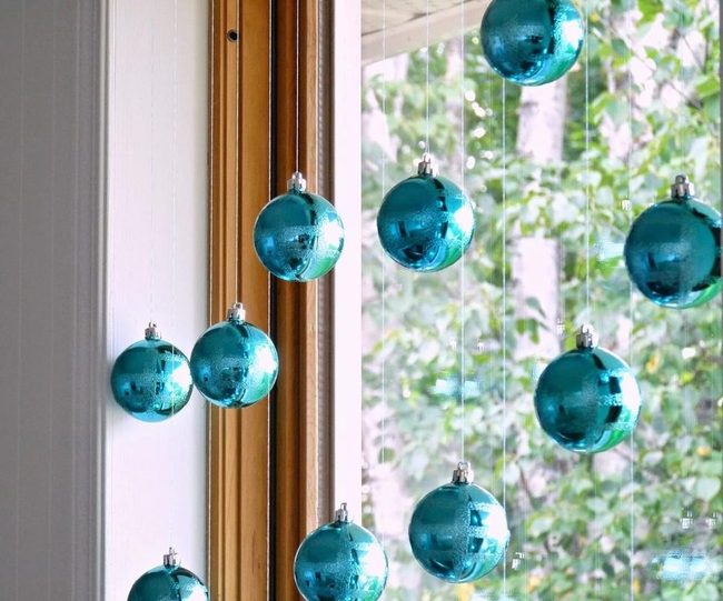 Blue Spheres Float Windowpane