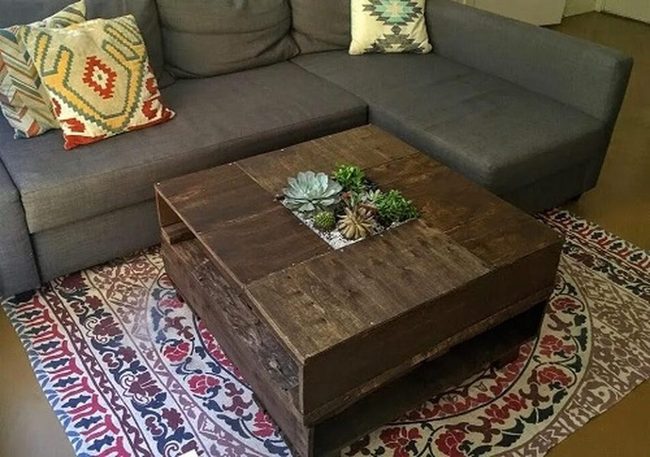 Green Table Landscape