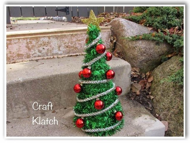Rope And Tinsel Tree