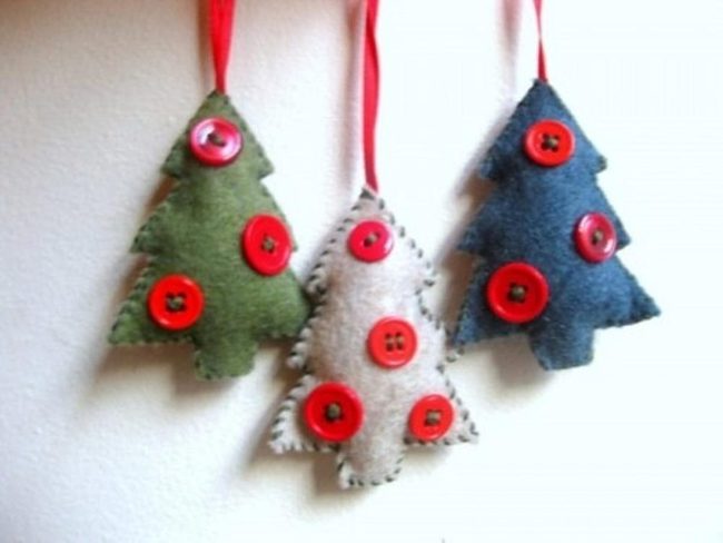 Felt Trees, Red Button Details