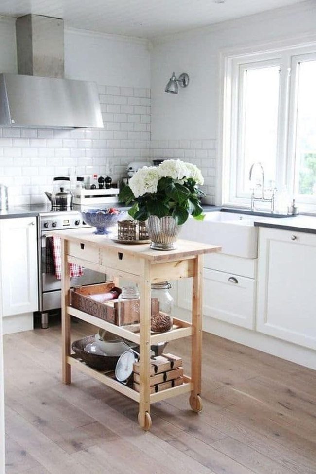 Stainless Steel Meets Warm Wood