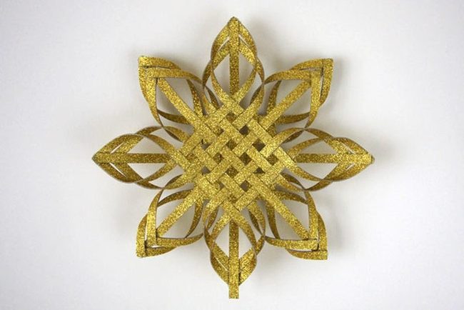 Gold Flower Ornament Sparkle