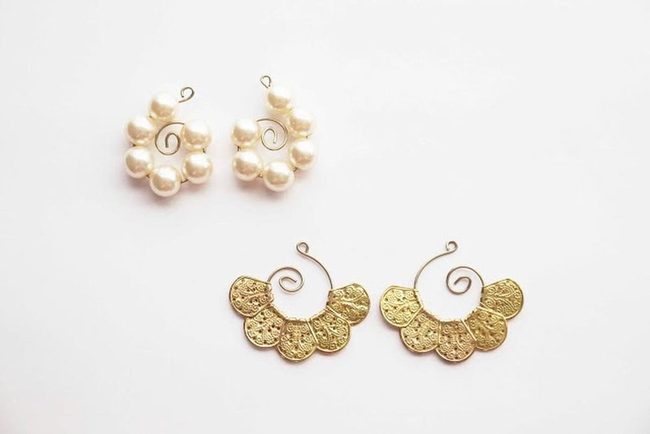 Pearl And Gold Spiral Elegance
