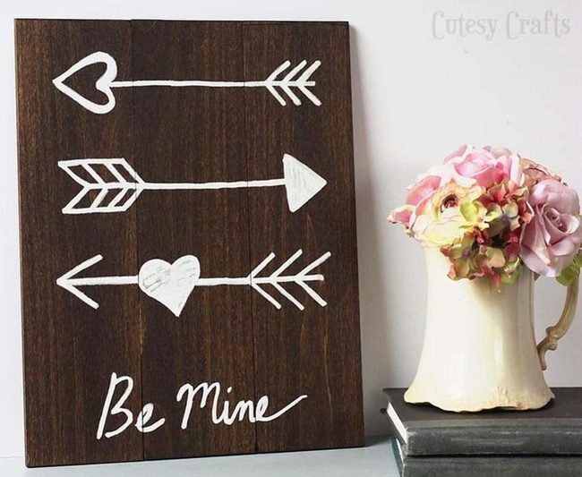 Cupid'S Arrow Bedroom Canvas
