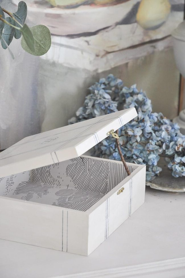 Wooden Cigar Box Jewelry Storage