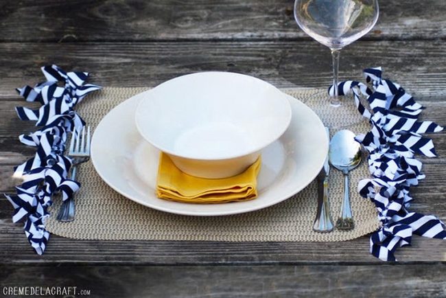 White Plates, Yellow Napkin Pop