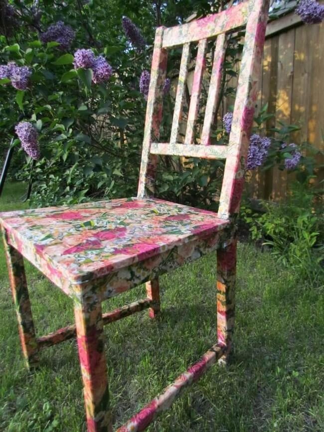 Layered Napkin Chair Statement