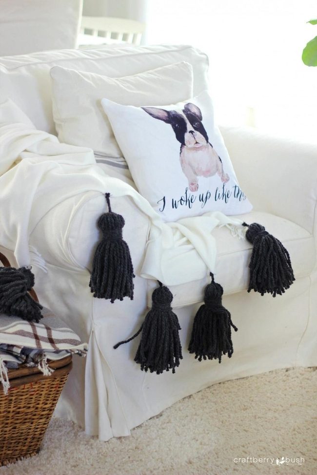 Black Tassels, Cream Comfort