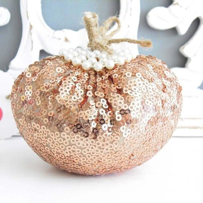 Sparkly Orange Pumpkins With Pearls