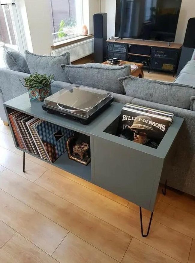 Sunlit Wood And Vinyl Living