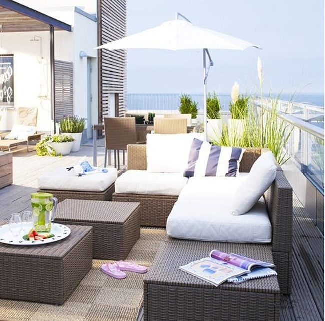 White Wicker Shade Escape