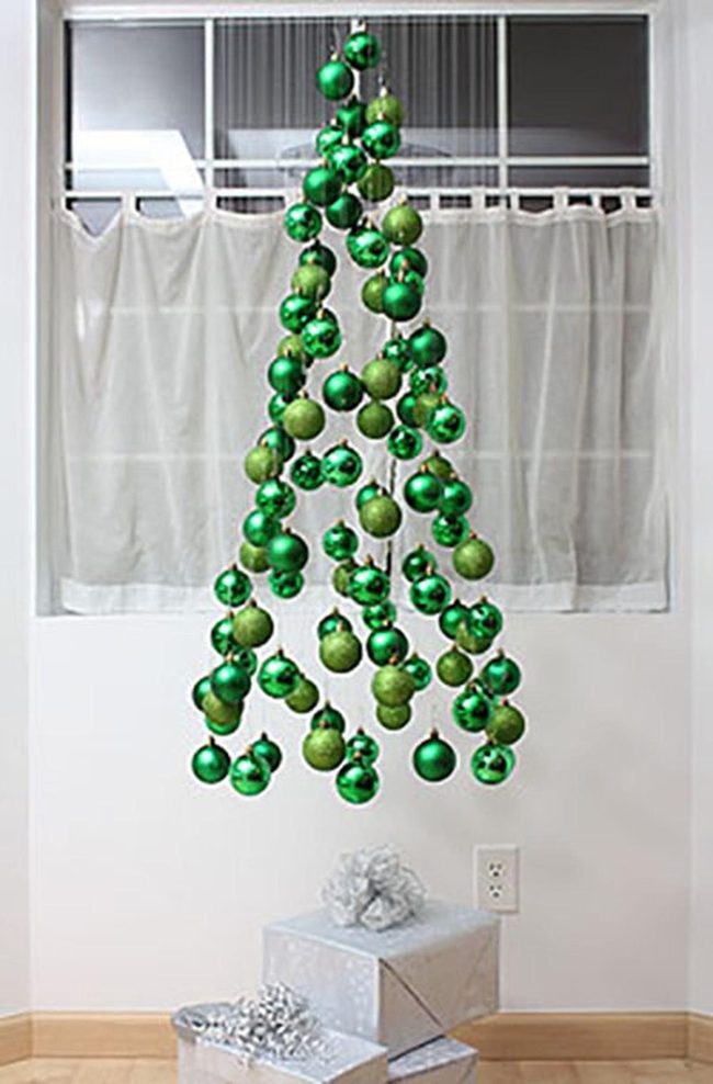 Floating Ornaments, Three-Dimensional Wonder