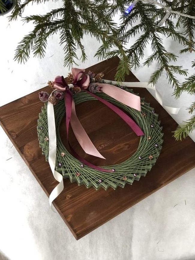 Green String Beaded Wooden Wreath