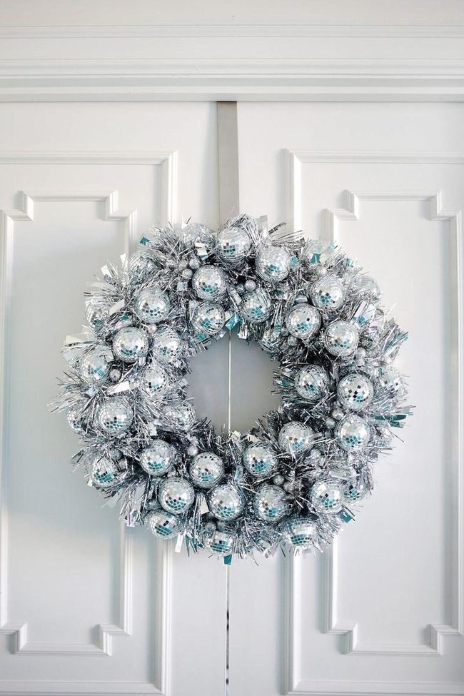 Silver Sphere Wreath Brilliance