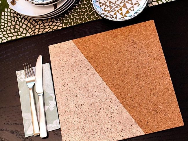 Dark Wood With Gold Pattern Plates
