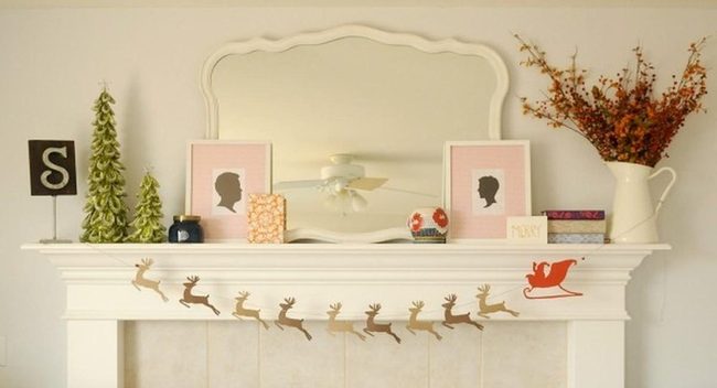 Santa Sleigh Garland Fireplace
