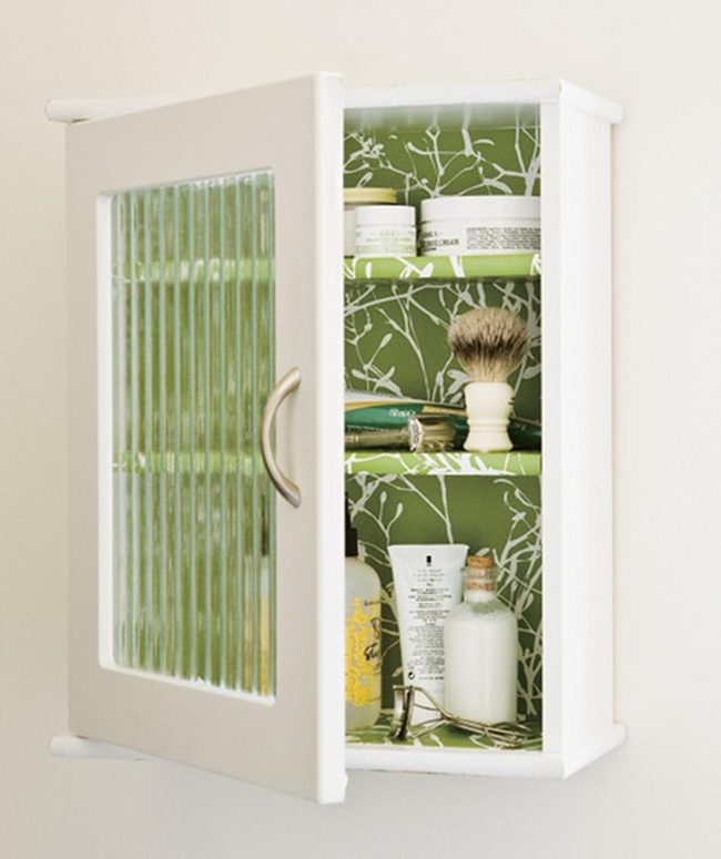 White-Frame Glass Bathroom Clarity