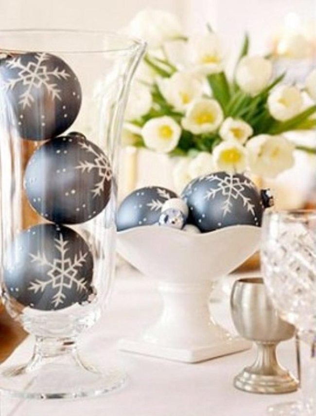 Dark Blue Ornaments White Tulips
