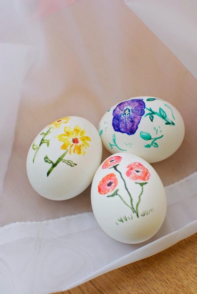 Hand-Painted Floral Eggs
