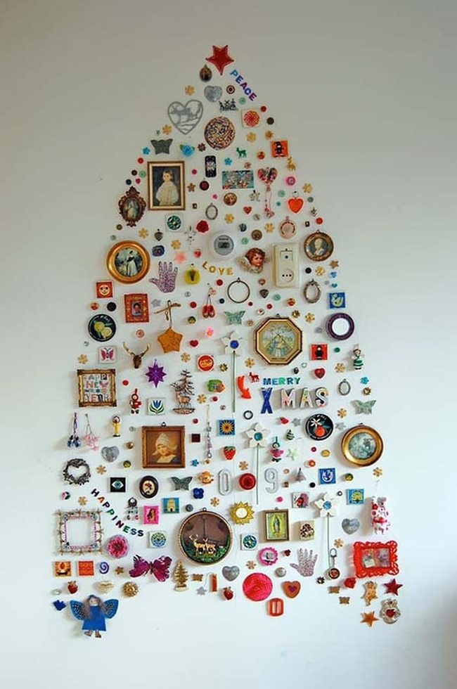Wall-Mounted Ornament Tree