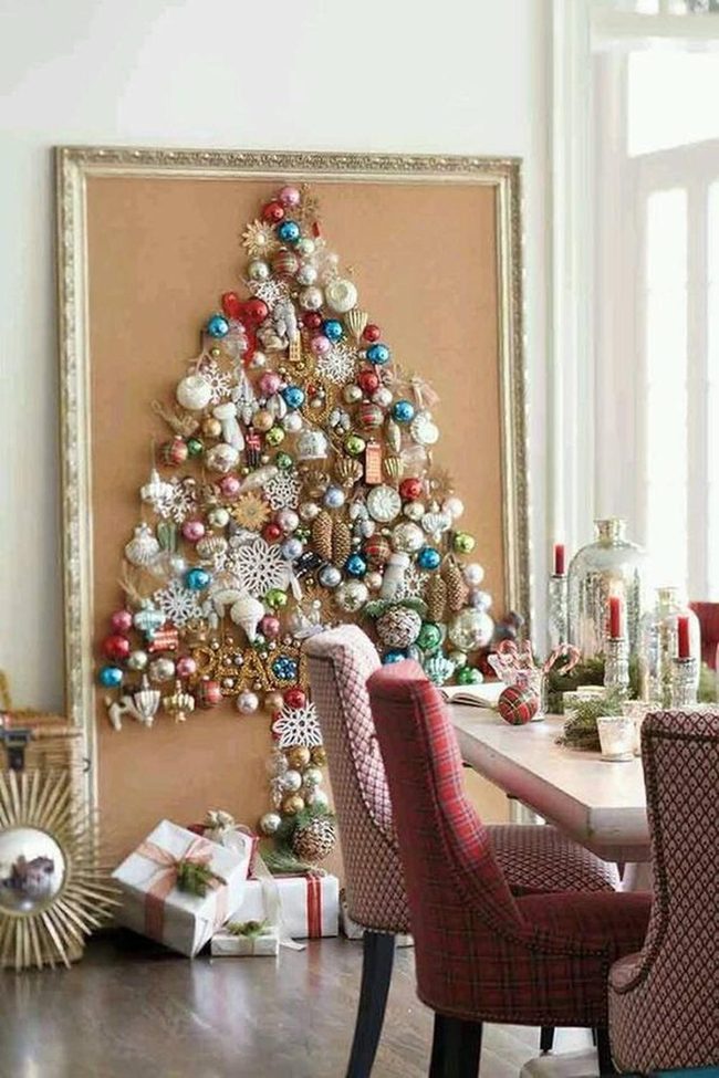 Ornament Wall Christmas Tree