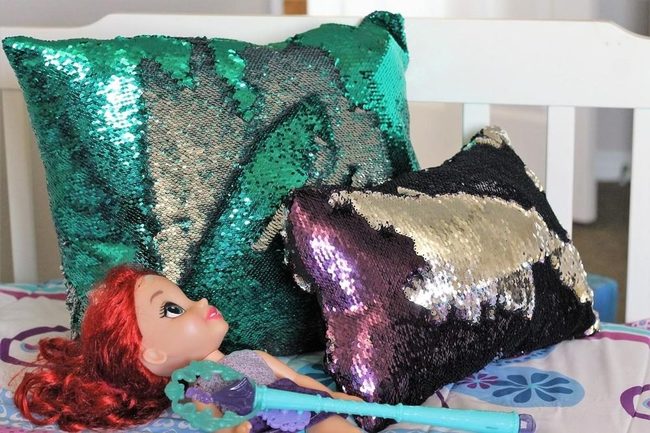 Sparkle Pillows, Purple Dreams