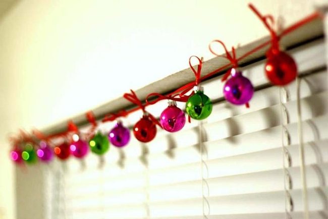 Garland Window Ornaments Ribbons