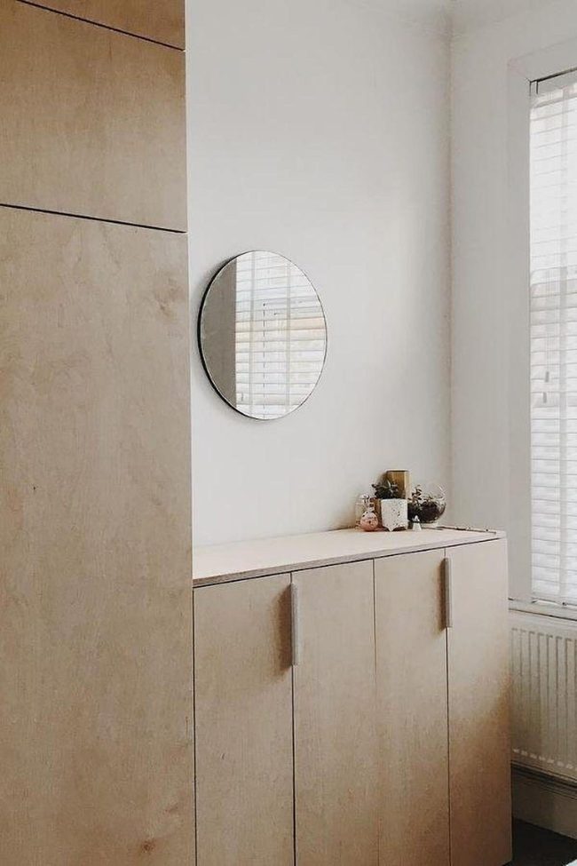 Illumination Rustic Timber Storage With Round Mirror