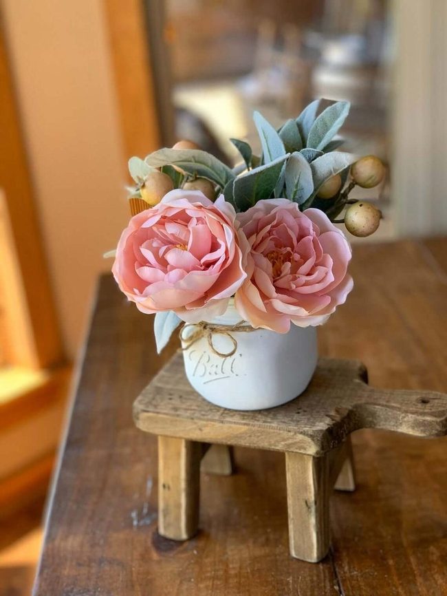 Pastel Painted Mason Jars