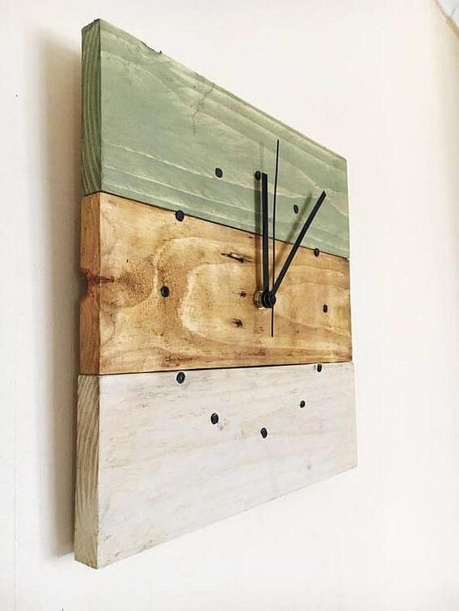Reclaimed Wood Clock Statement
