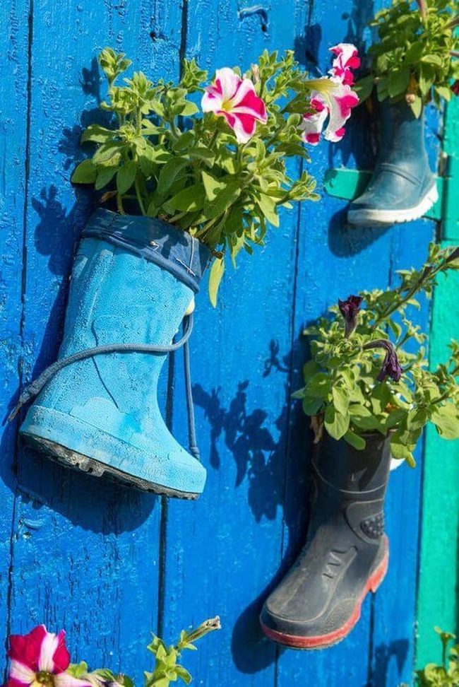 Vintage Boots Blooming Blue Door