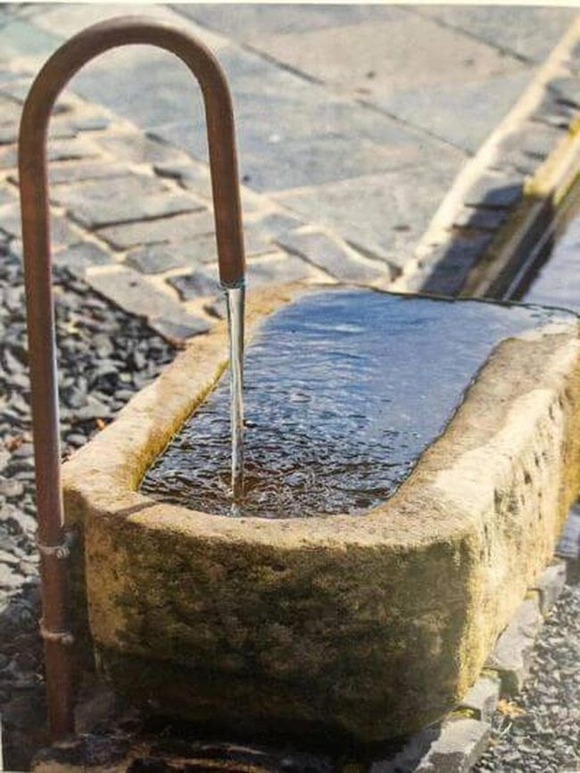 Stone Basin With Modern Metal Edge