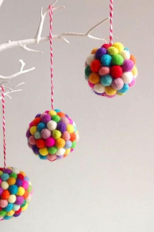 Colorful Pom-Pom Mobile Branch