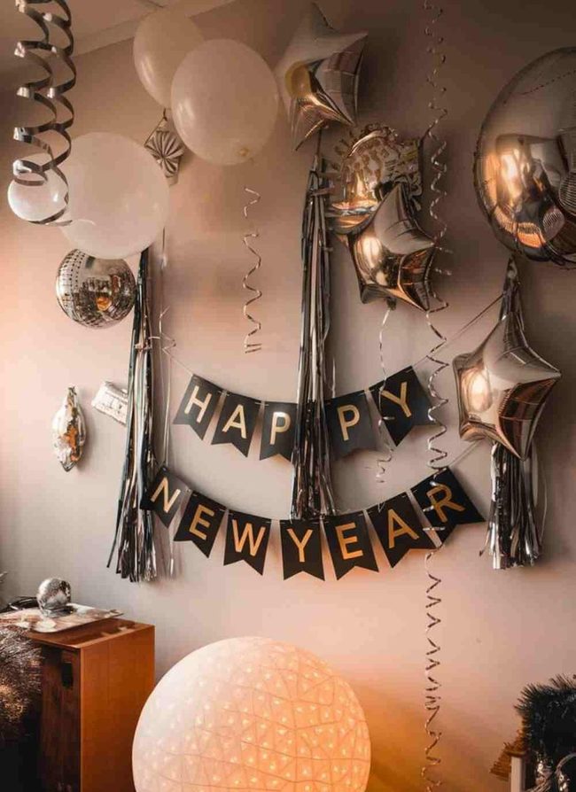 Chromelic Balloons Budget Celebration