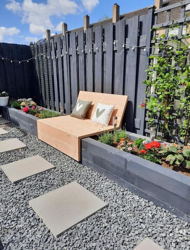 Gray Fence Garden Retreat