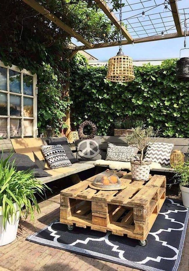 Wooden Pallet Coffee Table