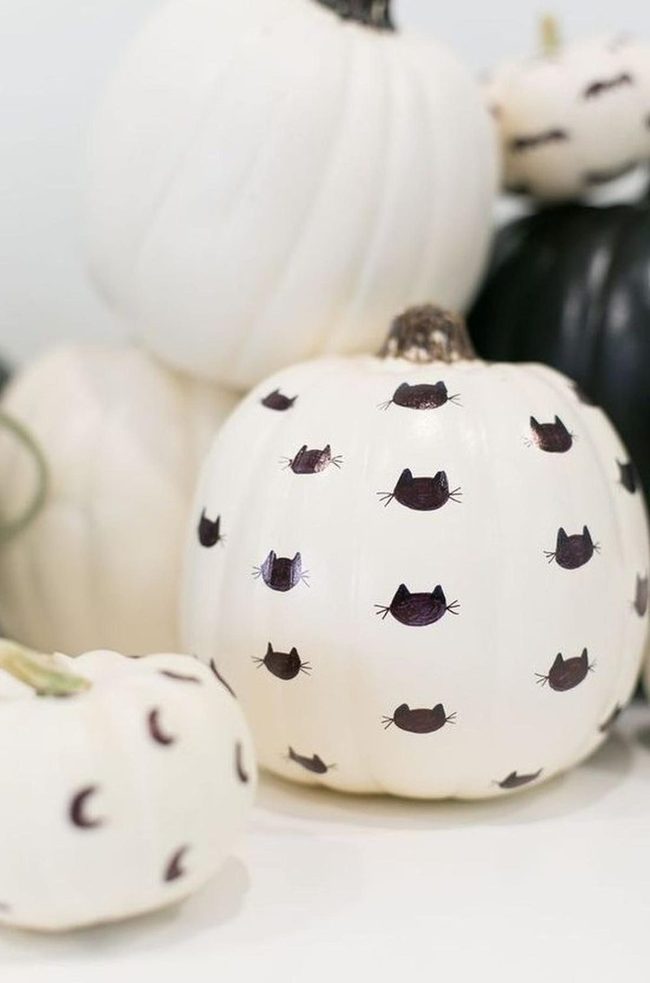White Pumpkins, Black Cat Faces