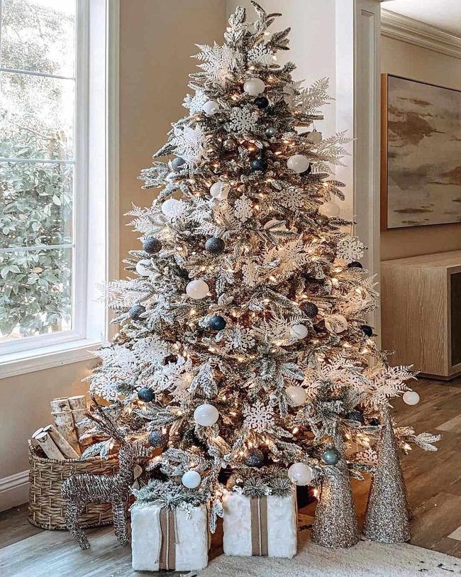 Silver And Black Christmas Sparkle