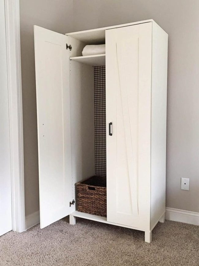Wicker Warmth, Minimalist White