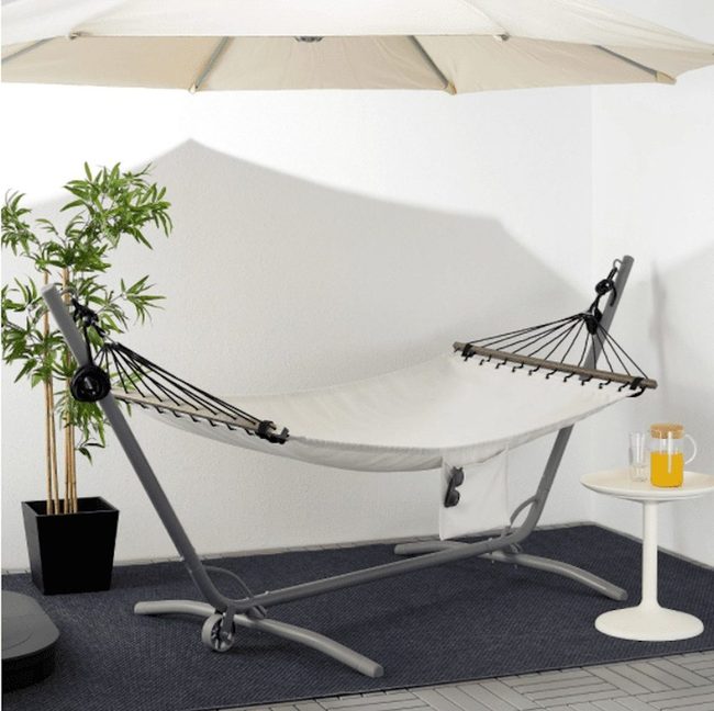 Budget-Friendly Hammock With Storage Pocket