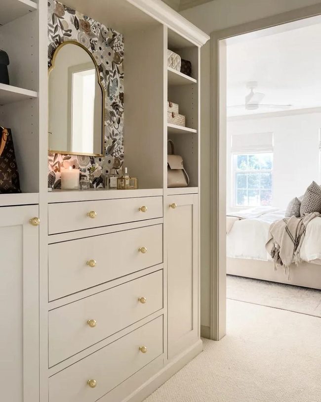 White Shelving Space Built-In Dresser