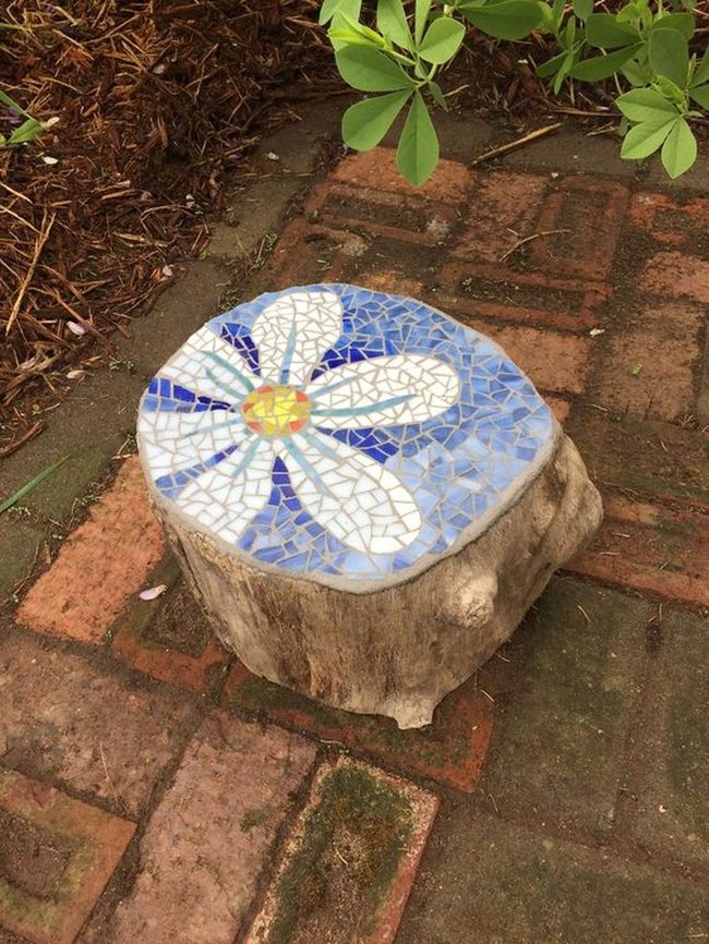 Blue Mosaic Garden Stump Seat