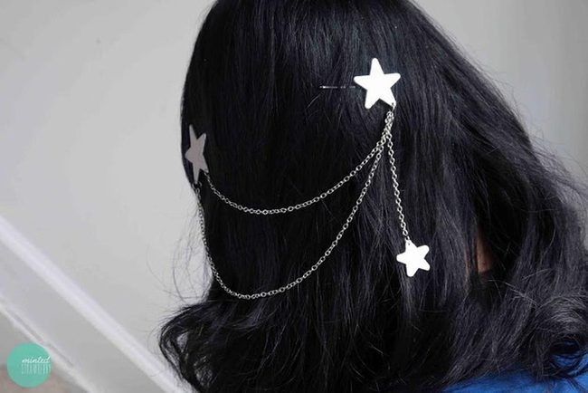 Silver Stars With Black Hair Chains